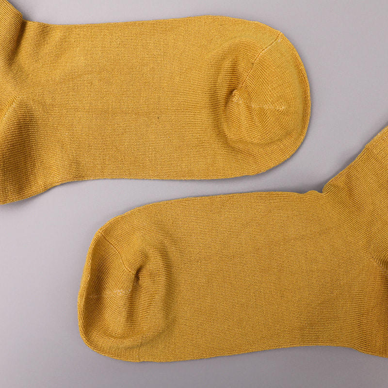 Mjukt spunnet sidennylon täckt med ammoniak 2 horisontella remsor och förstärkta handsydda damstrumpor WSD1536