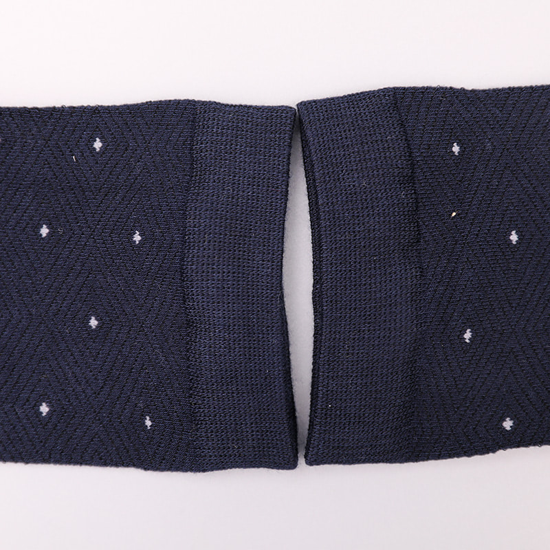 Mjukt spunnet sidennylonlindad ammoniak, osynlig diamantformad liten prickig jacquard handsydd vintertjocka herrstrumpor WSD2851