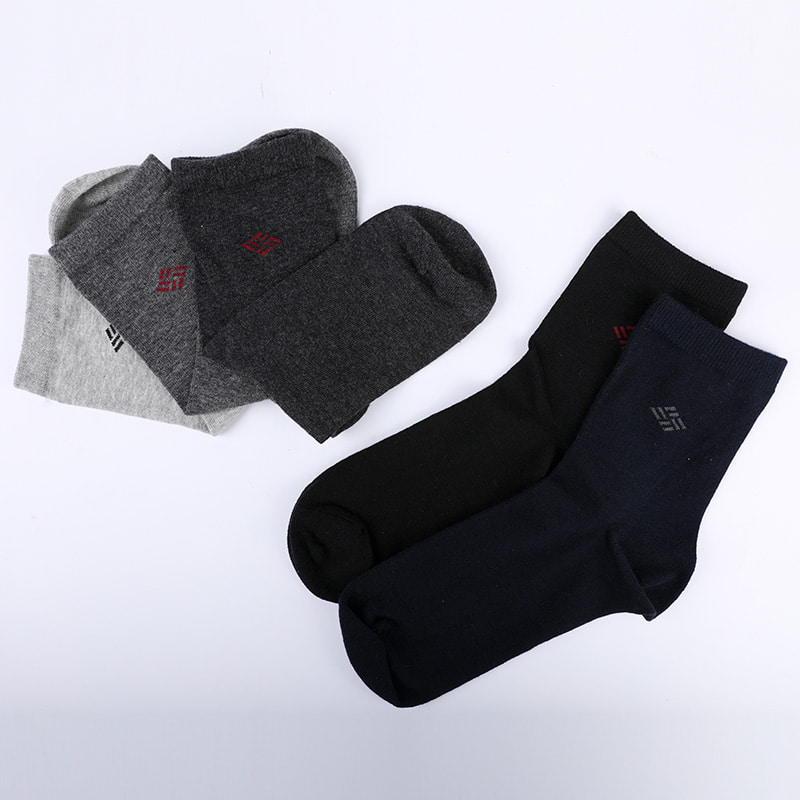 Kammad bomull bomullslindade ammoniakstrumpor 98 % bomullsgarn liten jacquard handsydd höst och vinter herrstrumpor WSD2581