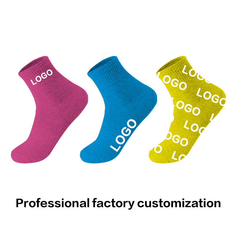 OEM Quality Crew Mode Jacquard Män Gym Basket Sport Sock Terry Anti Slip Custom Socks Logo